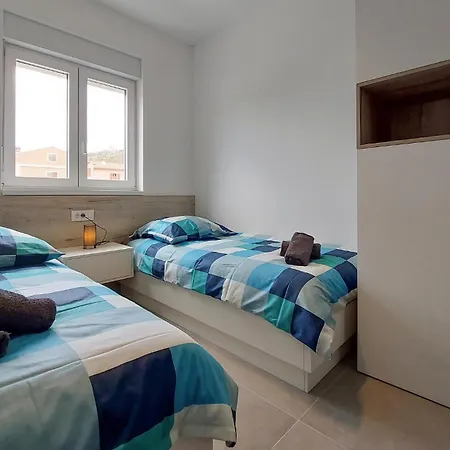2 Bedroom Beautiful In Luka *